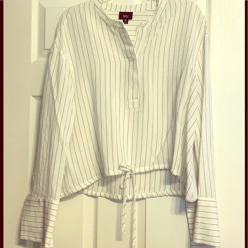Mossimo Blouse - Picture 2 of 4